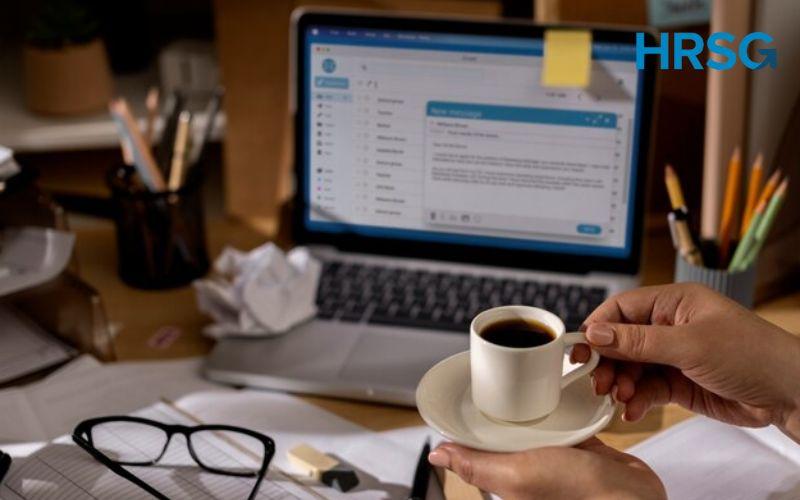 Best Time to Send a Job Application Email to Recruiters