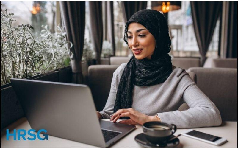 Emiratisation in UAE emirati girl working